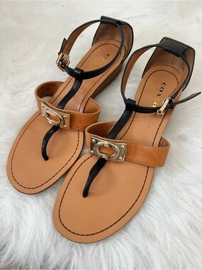 Coach Ines Sandals Woman Tan & Black Leather T-Strap Sandals